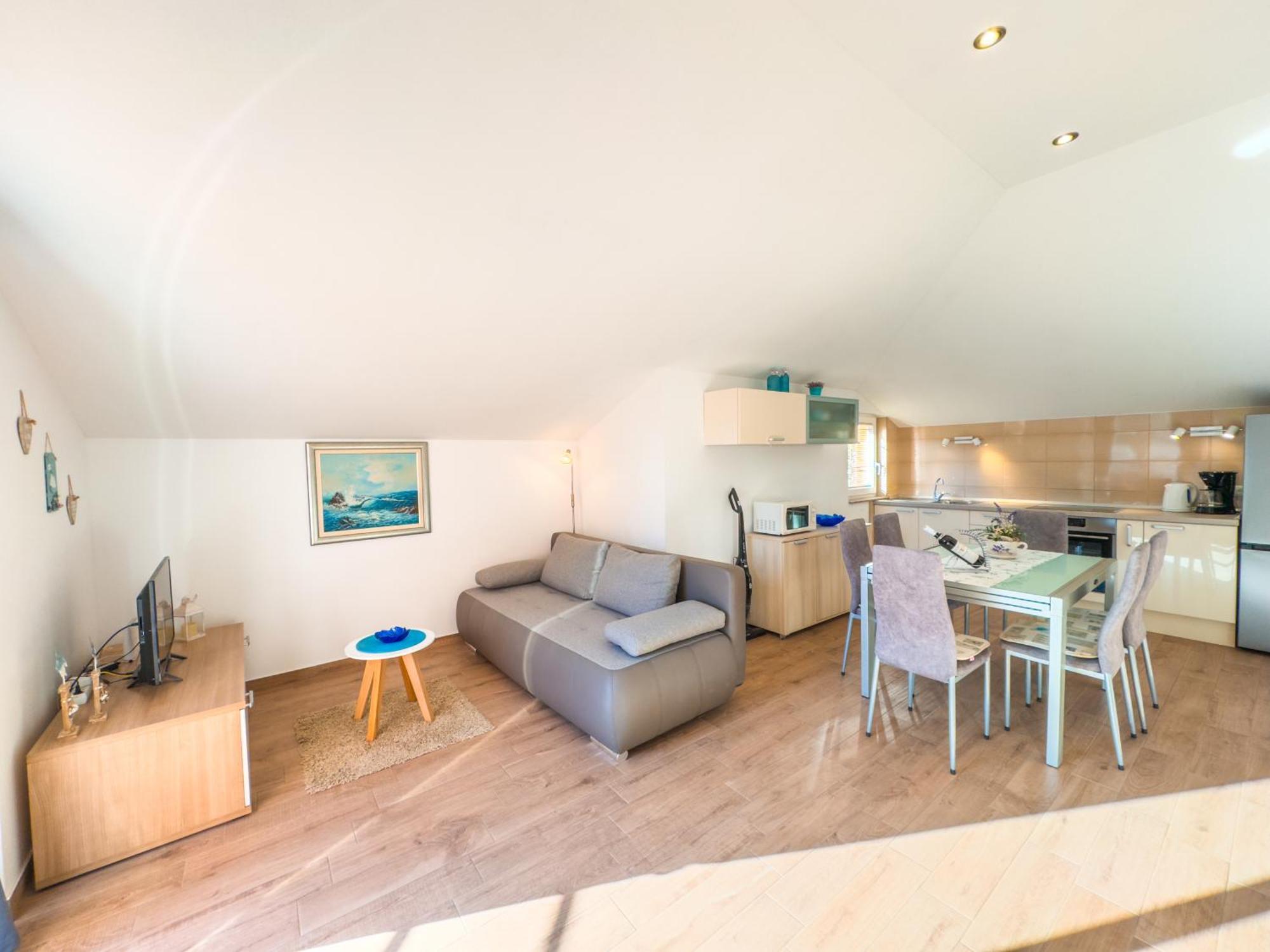 Regina Del Mare Apartment Slatine Bagian luar foto