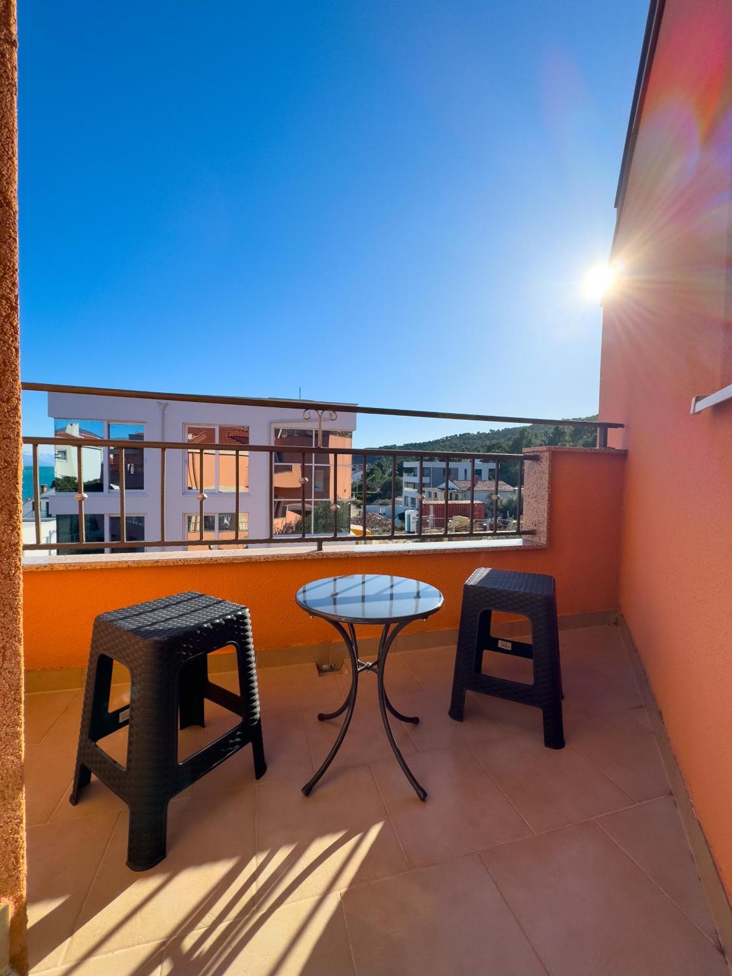 Regina Del Mare Apartment Slatine Bagian luar foto
