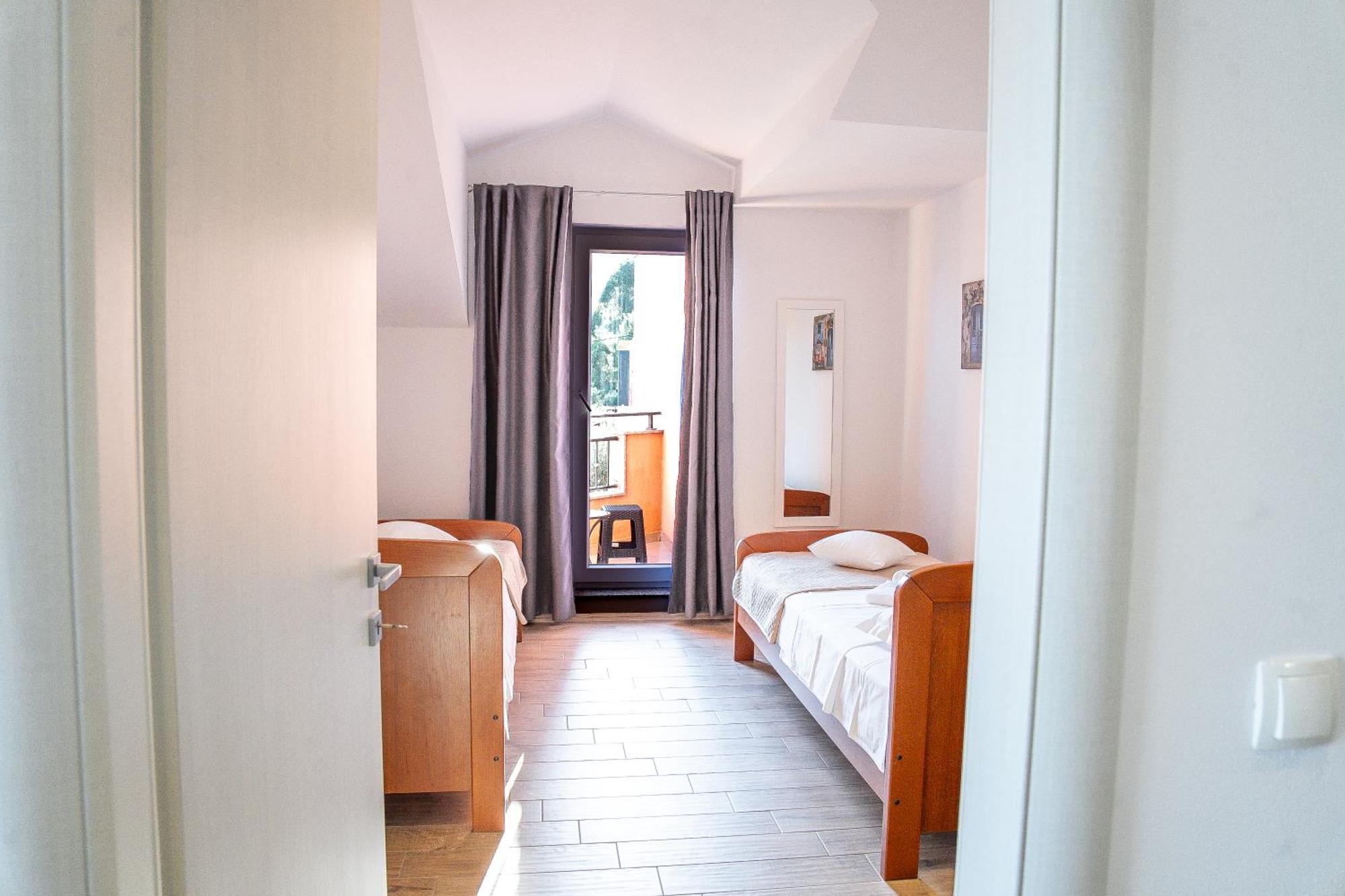 Regina Del Mare Apartment Slatine Bagian luar foto