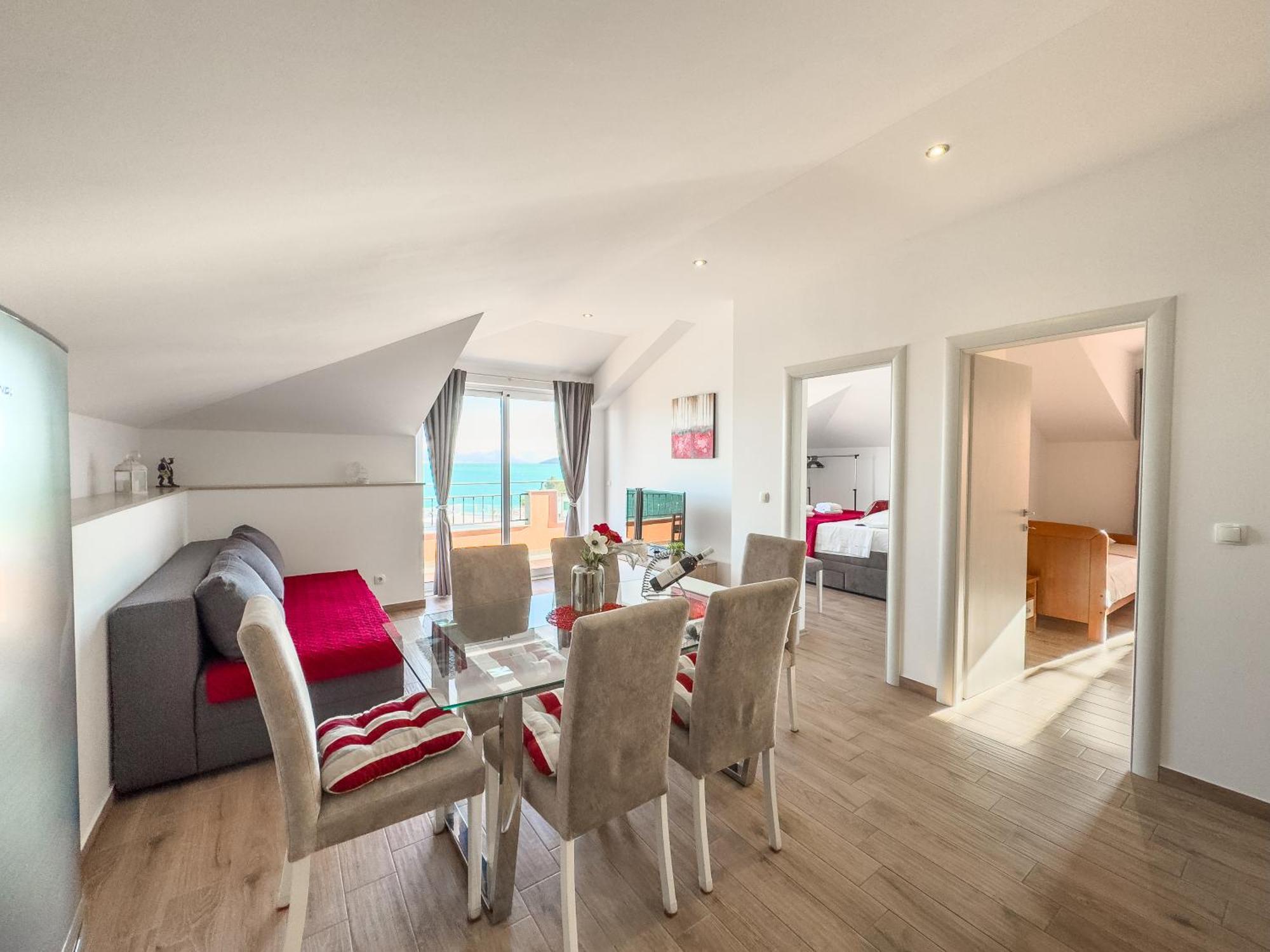Regina Del Mare Apartment Slatine Bagian luar foto