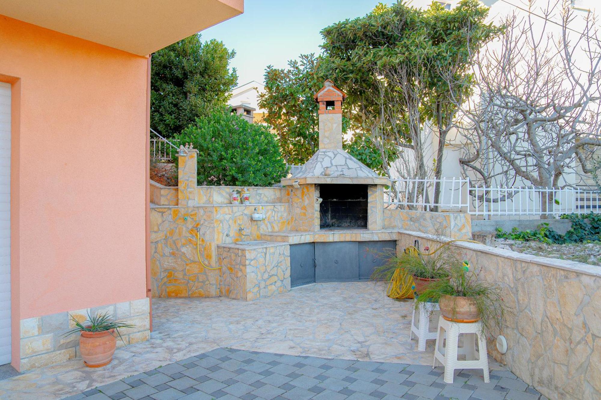 Regina Del Mare Apartment Slatine Bagian luar foto